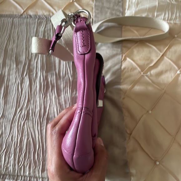 Coach leather crossbody - Picture 6 of 12